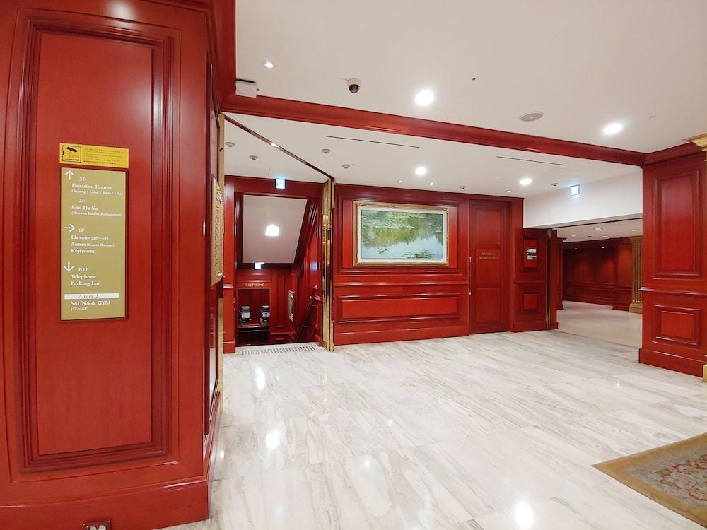 Sejong Hotel Seoul Myeongdong Экстерьер фото