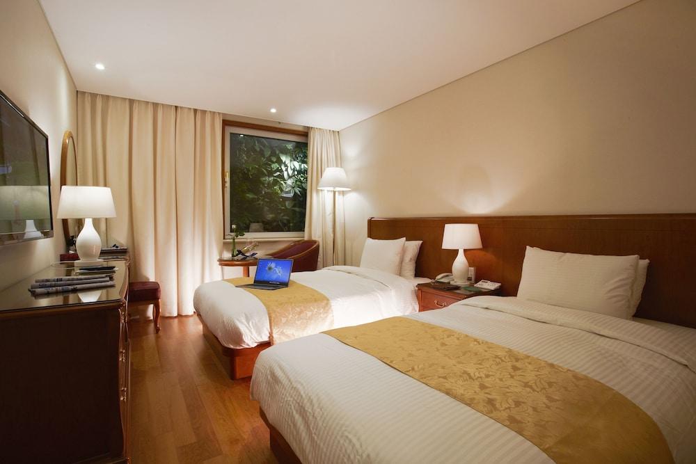 Sejong Hotel Seoul Myeongdong Экстерьер фото