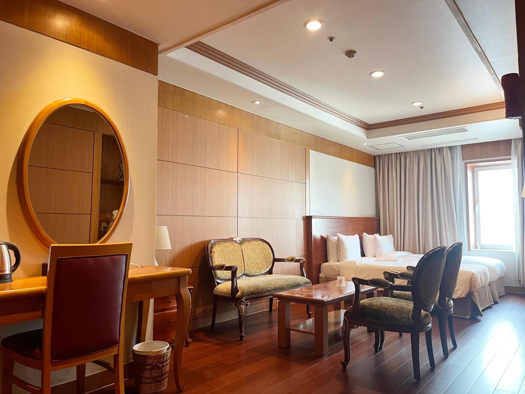 Sejong Hotel Seoul Myeongdong Экстерьер фото